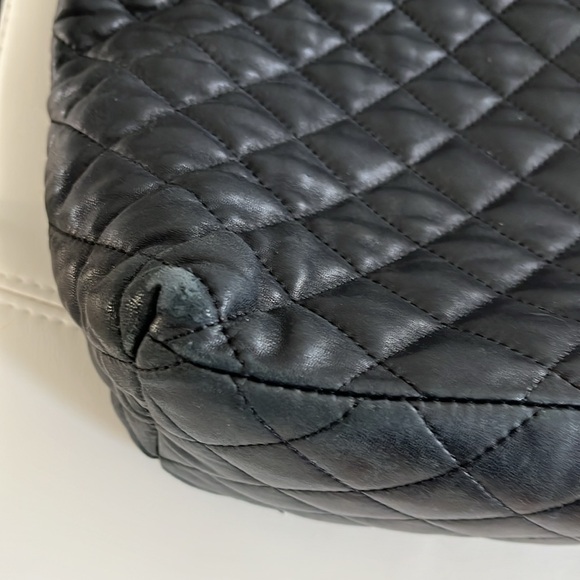 DKNY Black Quilted Leather Shoulder Bag - Picture 5 of 6